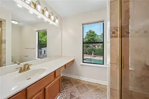 527 Paden Dr, Lawrenceville, GA 30044 - Photo 5