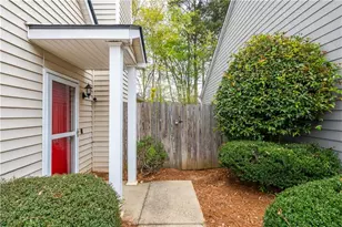 229 Dennis Dr, Alpharetta, GA 30009 - Photo 9
