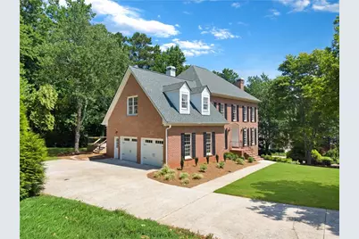 235 Plantation Way, Roswell, GA 30075 - Photo 3