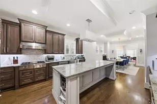 1041 Pine Grove Ave NE, Atlanta, GA 30319 - Photo 3