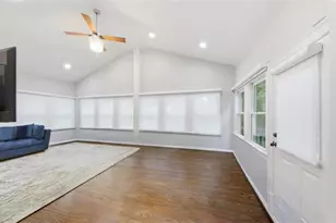 1041 Pine Grove Ave NE, Atlanta, GA 30319 - Photo 11