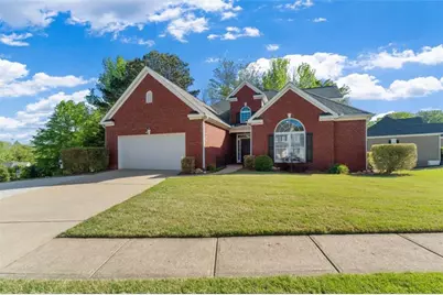 101 Retreat Way, Carrollton, GA 30116 - Photo 1