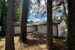 2675 Lantern Ln, Atlanta, GA 30349 - Photo 3