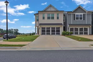 5305 Melbourne Ln, Flowery Branch, GA 30542 - Photo 1