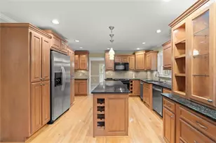 2185 Wenlok Trail NE, Marietta, GA 30066 - Photo 13