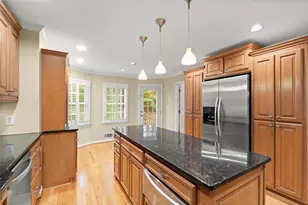 2185 Wenlok Trail NE, Marietta, GA 30066 - Photo 17