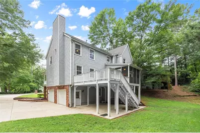 2185 Wenlok Trail NE, Marietta, GA 30066 - Photo 7