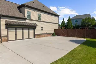 111 Sierra Cir, Woodstock, GA 30188 - Photo 5