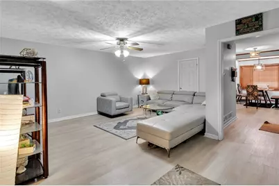 528 Old Tucker Road, Stone Mountain, GA 30087 - Photo 5