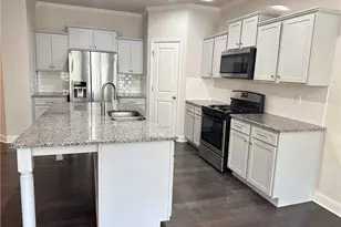 2045 Wheylon Dr, Lawrenceville, GA 30044 - Photo 3