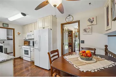 4852 Arrowhead Trail West SW, Lilburn, GA 30047 - Photo 5