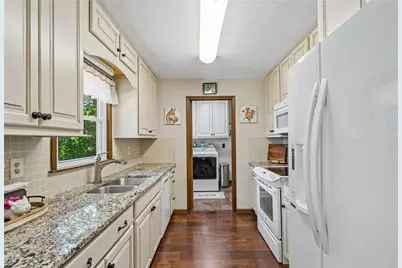 4852 Arrowhead Trail West SW, Lilburn, GA 30047 - Photo 11