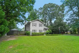 4852 Arrowhead Trail W SW, Lilburn, GA 30047 - Photo 3