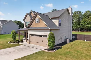 61 Moriah Woods Dr, Auburn, GA 30011 - Photo 9
