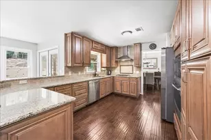 5265 N Hillbrooke Trace, Johns Creek, GA 30005 - Photo 9