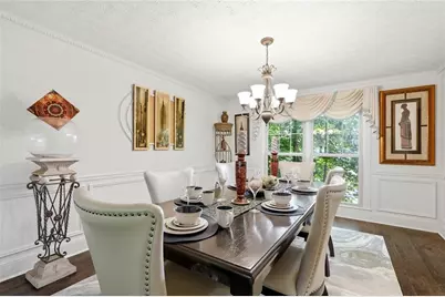 5027 Castlewood Drive SW, Lilburn, GA 30047 - Photo 5