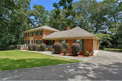 5027 Castlewood Drive SW, Lilburn, GA 30047 - Photo 3