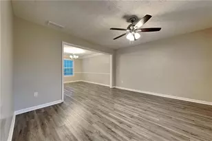 1210 Webb Farm Ln, Loganville, GA 30052 - Photo 5
