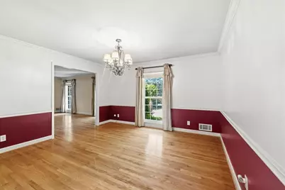 5607 Coronation Court, Dunwoody, GA 30338 - Photo 9