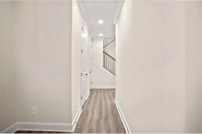 1011 Towneship Way, Roswell, GA 30075 - Photo 11