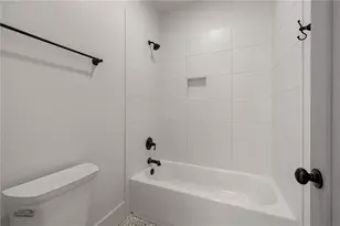 225 Arbor Garden Cir, Newnan, GA 30265 - Photo 19
