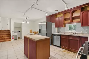 1229 Deleon Ct, Clarkston, GA 30021 - Photo 9