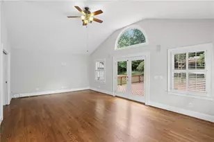 553 Woodward Way NW, Atlanta, GA 30305 - Photo 9