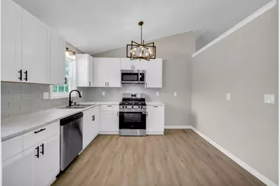 2848 Rocky Pointe Way, Snellville, GA 30078 - Photo 11