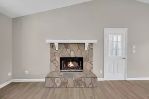 2848 Rocky Pointe Way, Snellville, GA 30078 - Photo 9