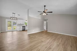 2848 Rocky Pointe Way, Snellville, GA 30078 - Photo 9