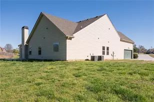 540 Brookside Ln, Hoschton, GA 30548 - Photo 31