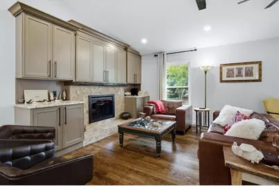 8 Rhodes Drive SE, Marietta, GA 30068 - Photo 13