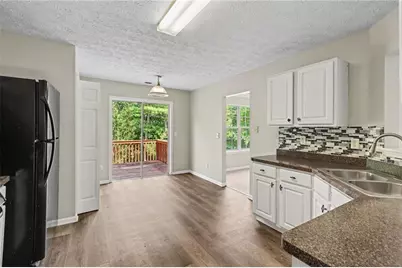 8550 Lakemeadow Drive, Union City, GA 30291 - Photo 15