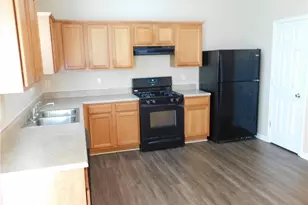 2379 Tullamore Cir, Snellville, GA 30039 - Photo 9