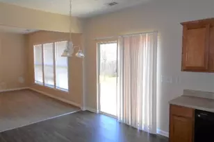 2379 Tullamore Cir, Snellville, GA 30039 - Photo 7