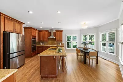 10420 Sugar Crest Avenue, Johns Creek, GA 30097 - Photo 3