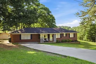 112 Pine St, Calhoun, GA 30701 - Photo 1