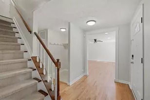 9470 Hillside Dr, Roswell, GA 30076 - Photo 3