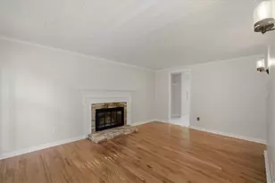 9470 Hillside Dr, Roswell, GA 30076 - Photo 17
