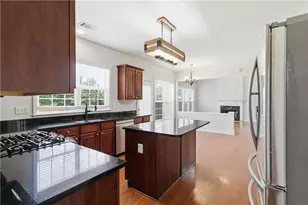 703 Aroura Dr, Woodstock, GA 30188 - Photo 9