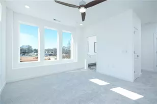 1050 Stacks Ave SE, Atlanta, GA 30315 - Photo 9
