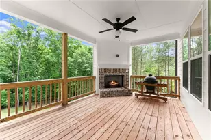 4718 Shady Lake Cir, Gainesville, GA 30507 - Photo 3