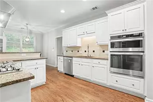 5952 Deer Chase Ln, Hoschton, GA 30548 - Photo 11