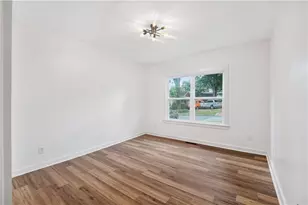 708 Rochelle Dr SW, Atlanta, GA 30310 - Photo 11