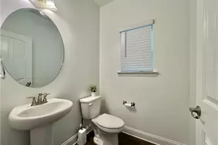 320 Brks Vlg Dr, Pendergrass, GA 30567 - Photo 11