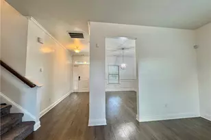 320 Brks Vlg Dr, Pendergrass, GA 30567 - Photo 5