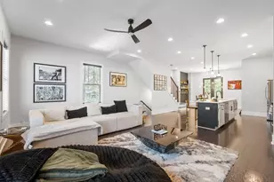 2004 Oak Ln NW, Atlanta, GA 30318 - Photo 3