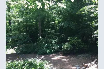 4690 Huntley Drive, Atlanta, GA 30342 - Photo 19