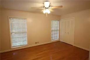4690 Huntley Dr, Atlanta, GA 30342 - Photo 15