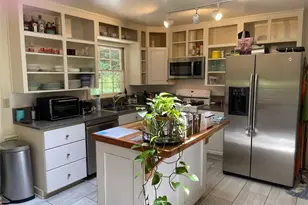 4690 Huntley Dr, Atlanta, GA 30342 - Photo 7